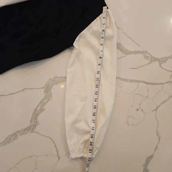 NWT Truth By Republic Balloon Sleeve Knit Sweater Black White Size Small Womens - Picture 5 of 9